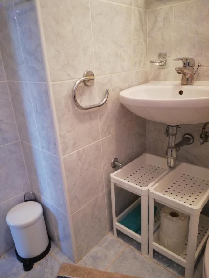 Apartment Basic ペトルチャネ エクステリア 写真