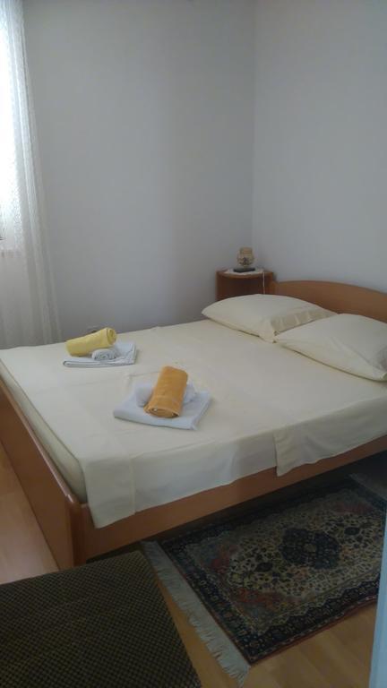 Apartment Basic ペトルチャネ エクステリア 写真