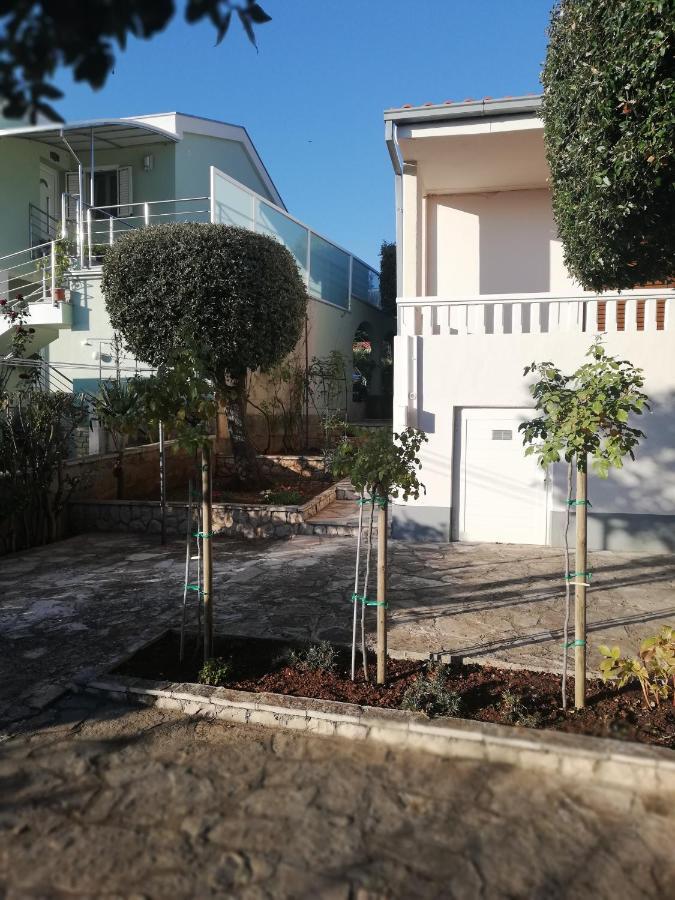 Apartment Basic ペトルチャネ エクステリア 写真